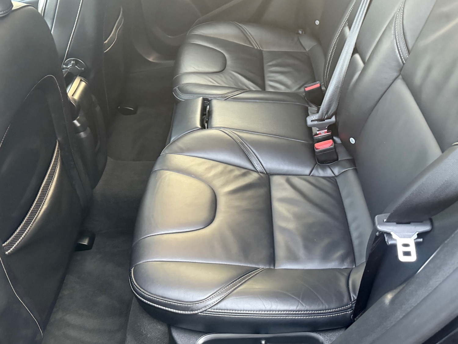 Used Volvo V40 2017 for sale - 77005548: Photo 35