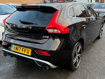 Used Volvo V40 2017 for sale - 77005548: Photo