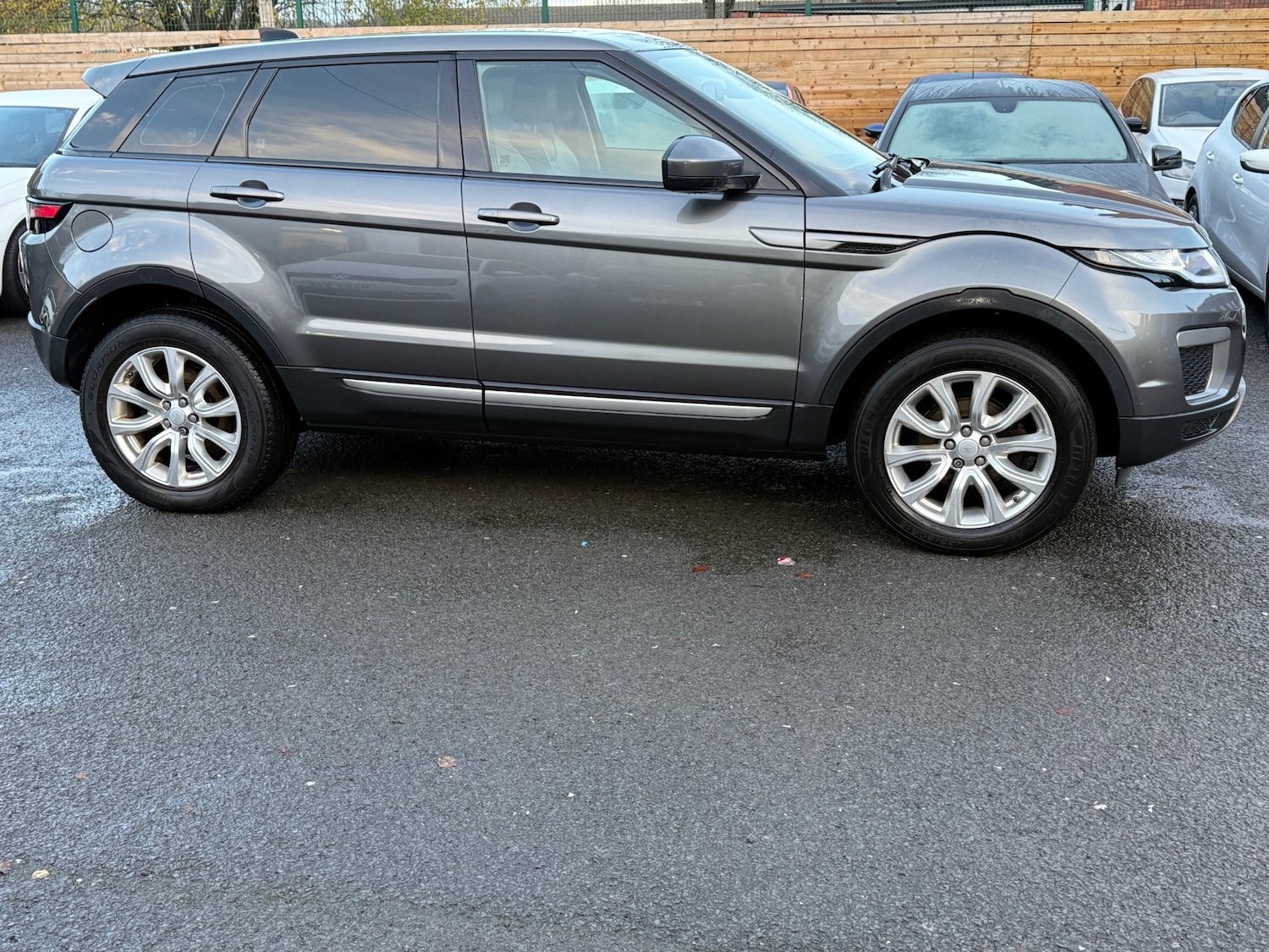 Used Land Rover Range Rover Evoque 2016 for sale - 76780400: Photo 13