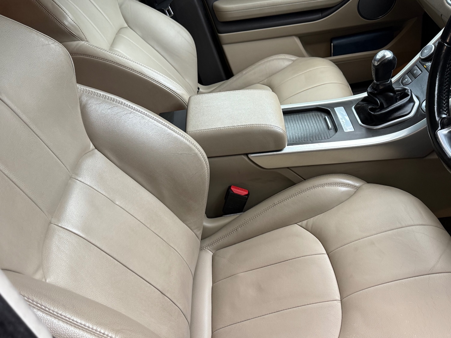 Used Land Rover Range Rover Evoque 2016 for sale - 76780400: Photo 32