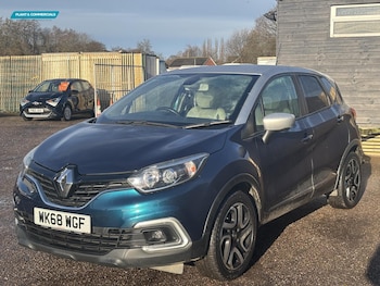 Used Renault Captur 2018 for sale - 77198471: Photo