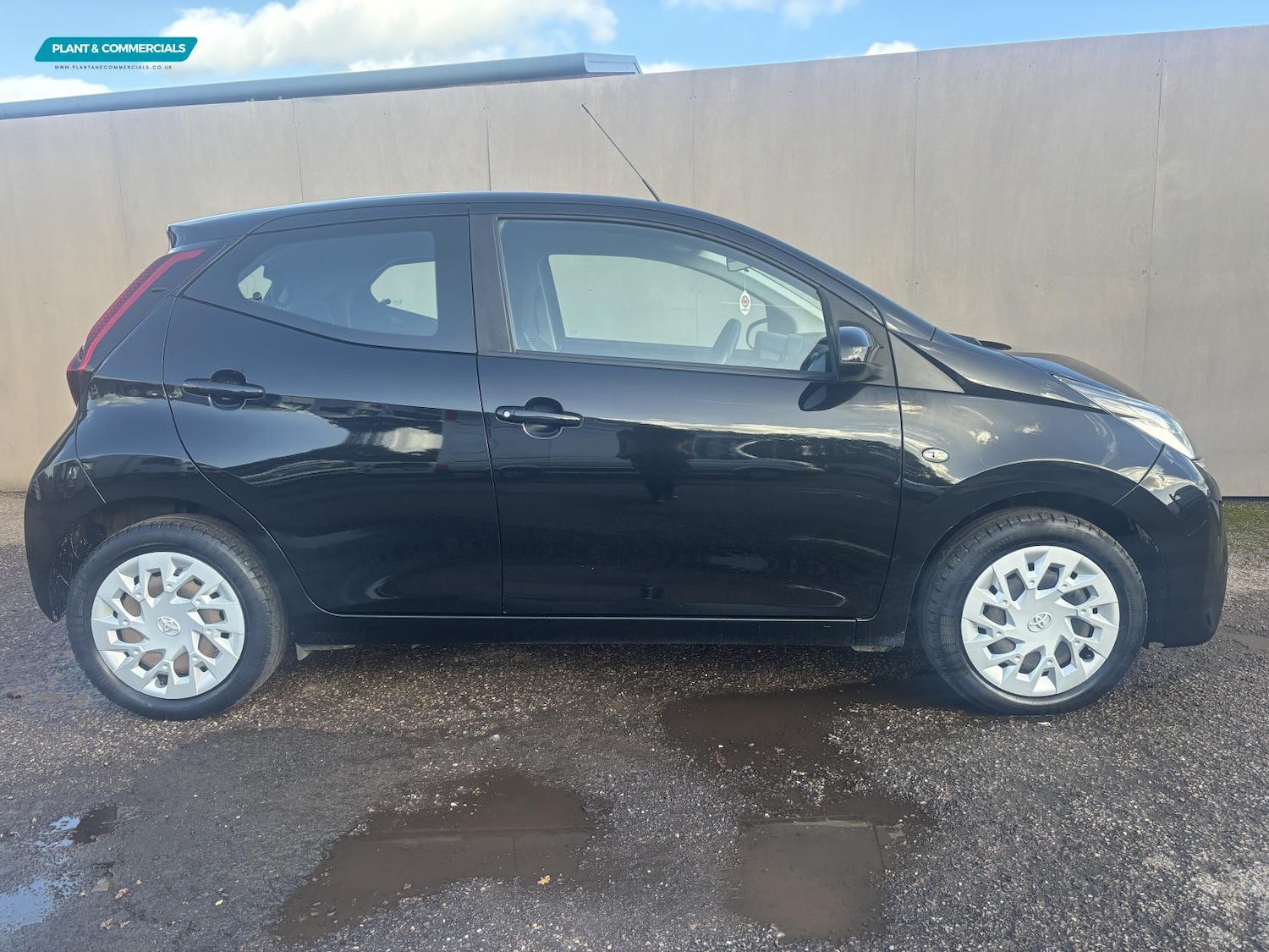 Used Toyota AYGO 2021 for sale - 76252703: Photo 1