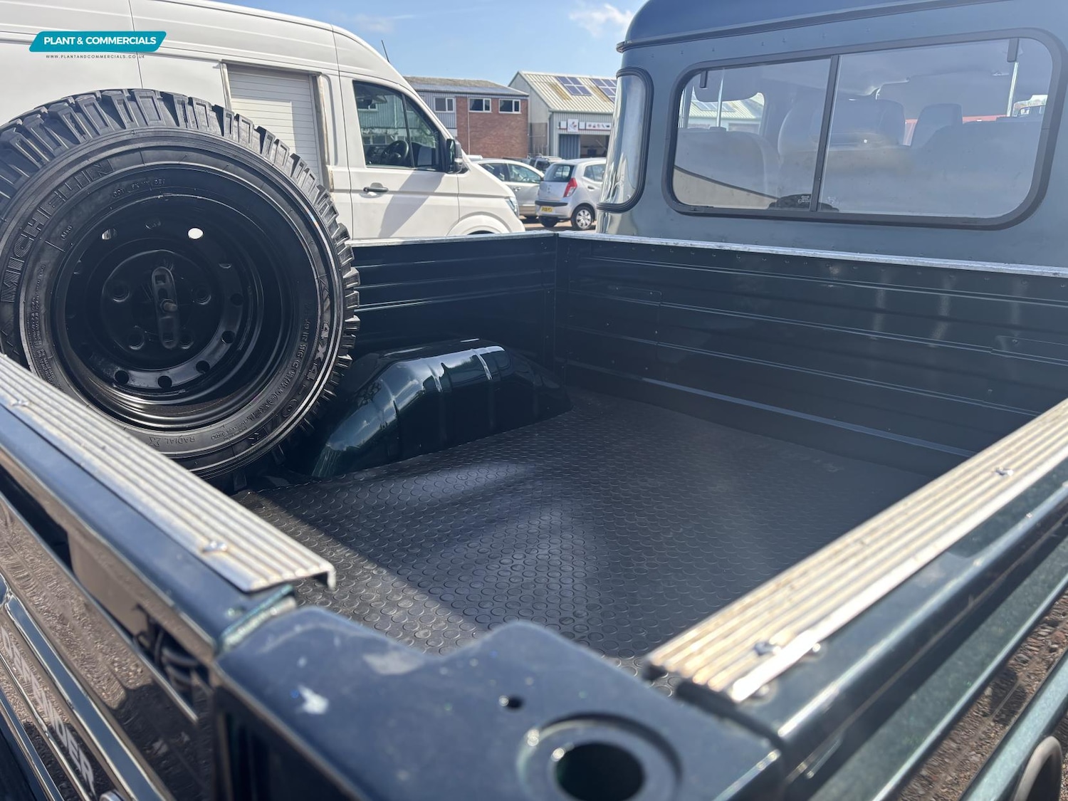 Used Land Rover Defender 130 2014 for sale - 76055981: Photo 2