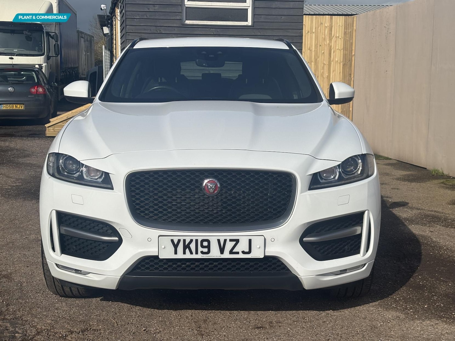Used Jaguar F-Pace 2019 for sale - 77665279: Photo 3