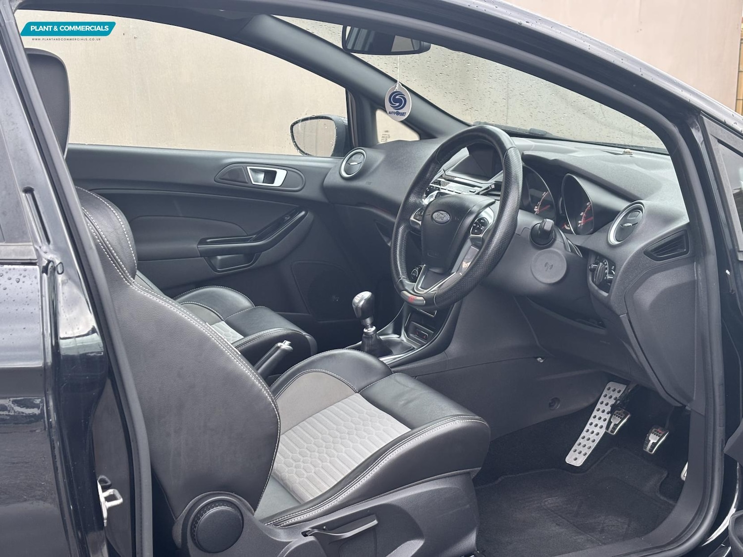 Used Ford Fiesta 2015 for sale - 76480156: Photo 6