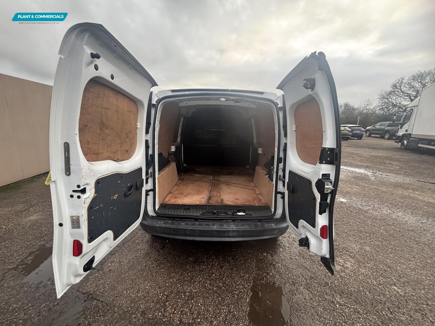 Used Renault Kangoo 2018 for sale - 77026215: Photo 15