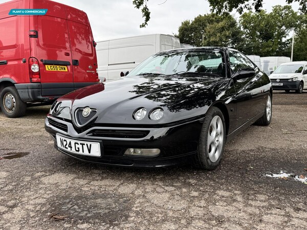 Used Alfa Romeo GTV 1999 for sale - 72616969: Photo 10