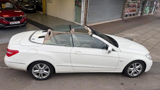 Used Mercedes-Benz E Class 2010 for sale - 77165170: Photo 8