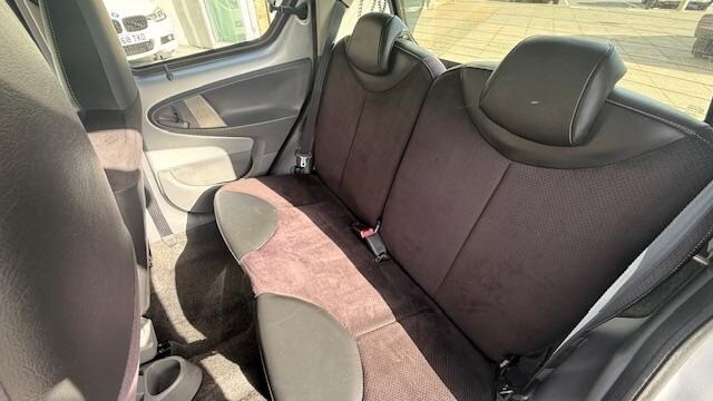 Used Toyota AYGO 2009 for sale - 77847956: Photo 24