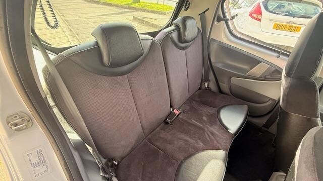 Used Toyota AYGO 2009 for sale - 77847956: Photo 31