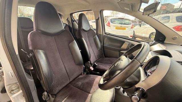 Used Toyota AYGO 2009 for sale - 77847956: Photo 32