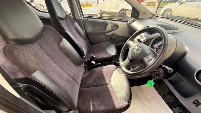 Used Toyota AYGO 2009 for sale - 77847956: Photo 33