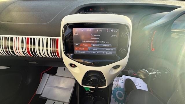 Used Peugeot 108 2014 for sale - 76693514: Photo 29