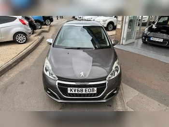Used Peugeot 208 2018 for sale - 78804281: Photo