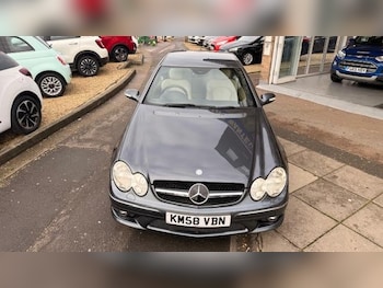 Used Mercedes-Benz CLK 2008 for sale - 77211250: Photo