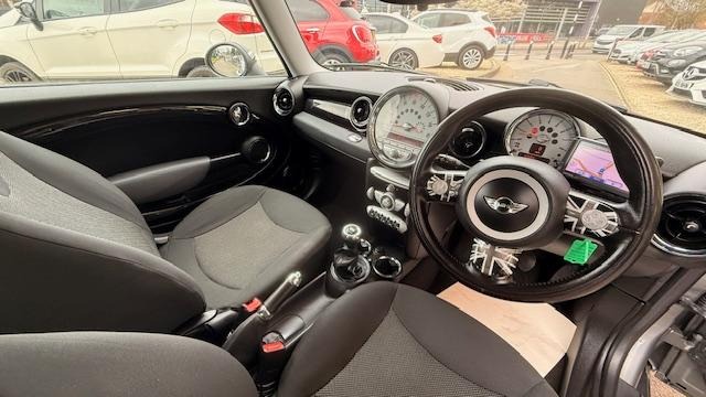 Used MINI Hatch 2010 for sale - 78109039: Photo 32