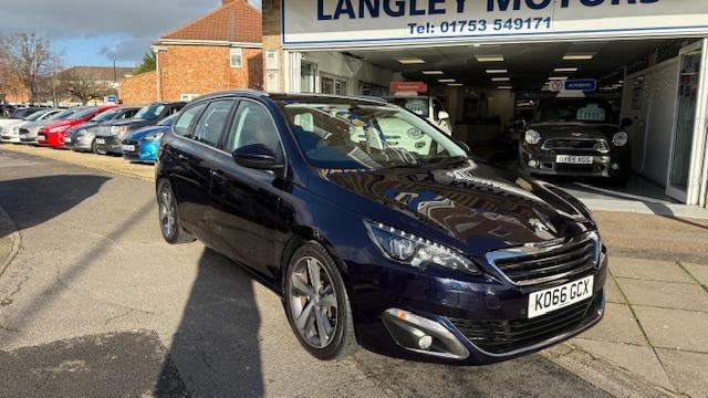 Used Peugeot 308 2017 for sale - 76892997: Photo 2