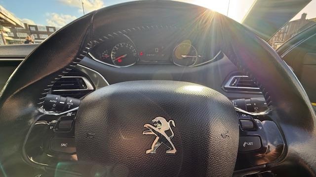 Used Peugeot 308 2017 for sale - 76892997: Photo 29