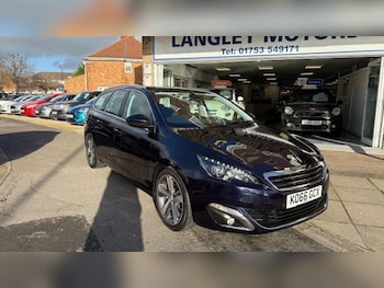 Used Peugeot 308 2017 for sale - 76892997: Photo