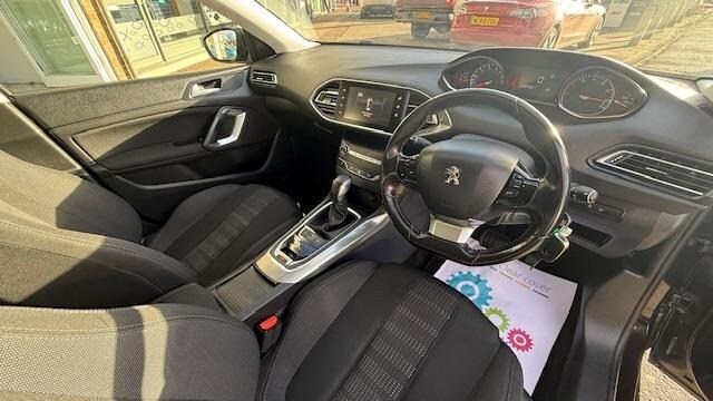 Used Peugeot 308 2017 for sale - 76892997: Photo 35
