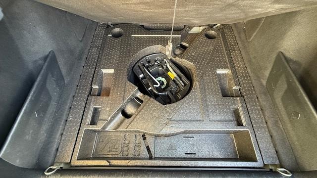 Used Peugeot 308 2017 for sale - 76892997: Photo 38