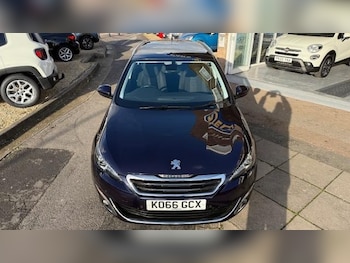 Used Peugeot 308 2017 for sale - 76892997: Photo
