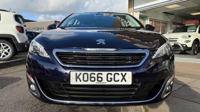 Used Peugeot 308 2017 for sale - 76892997: Photo 4