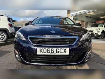 Used Peugeot 308 2017 for sale - 76892997: Photo