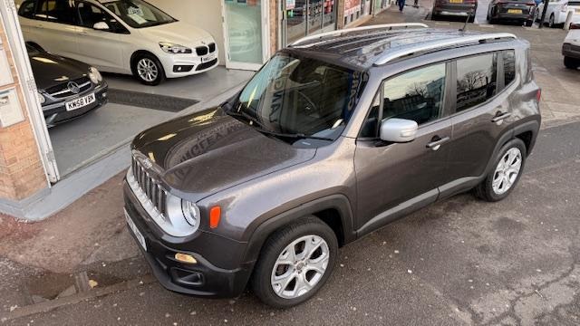 Used Jeep Renegade 2017 for sale - 77340088: Photo 6