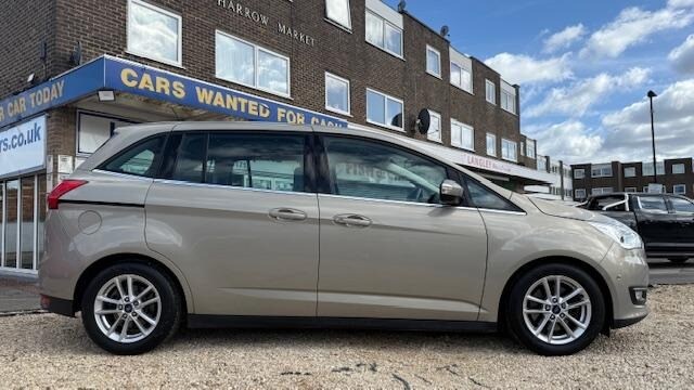 Used Ford Grand C-Max 2017 for sale - 76682478: Photo 16