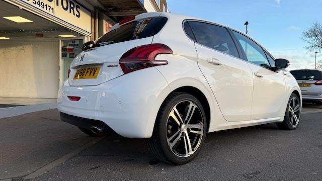 Used Peugeot 208 2018 for sale - 76971609: Photo 15