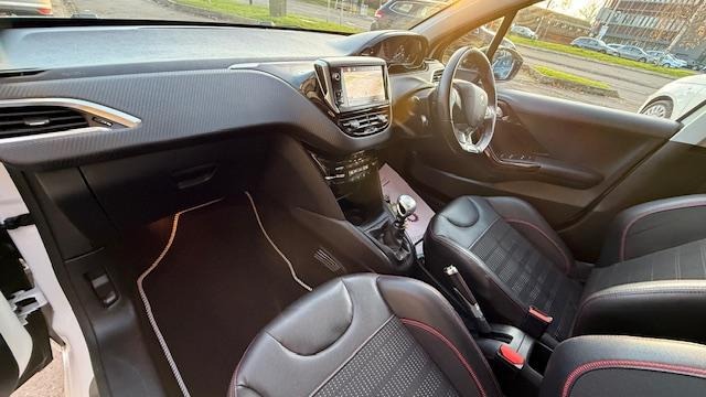 Used Peugeot 208 2018 for sale - 76971609: Photo 21