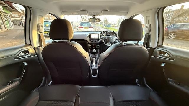 Used Peugeot 208 2018 for sale - 76971609: Photo 28