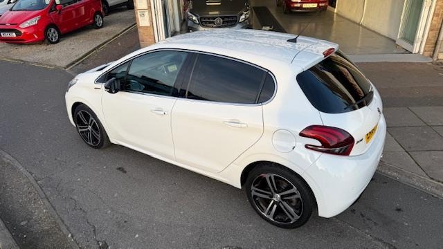 Used Peugeot 208 2018 for sale - 76971609: Photo 9