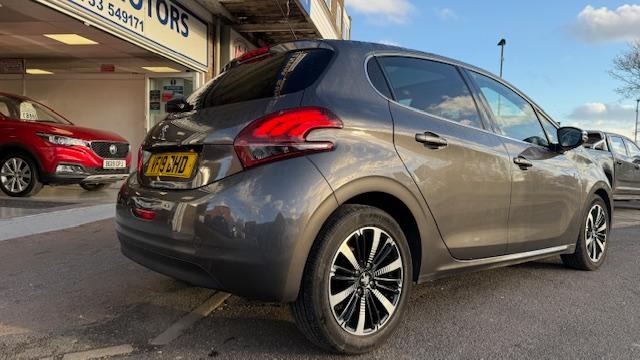 Used Peugeot 208 2019 for sale - 76798900: Photo 14