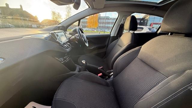 Used Peugeot 208 2019 for sale - 76798900: Photo 21