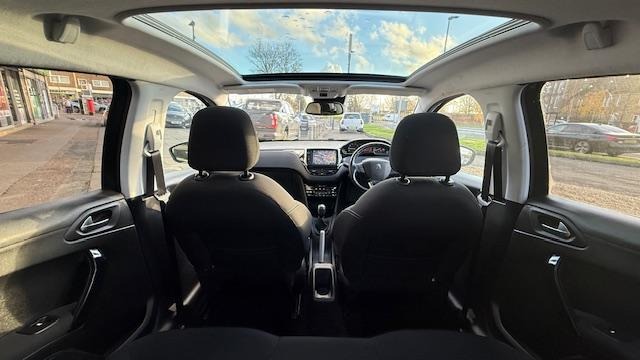 Used Peugeot 208 2019 for sale - 76798900: Photo 27