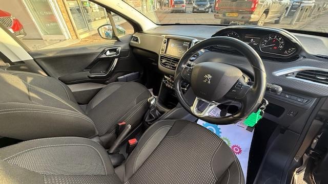 Used Peugeot 208 2019 for sale - 76798900: Photo 34