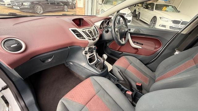 Used Ford Fiesta 2012 for sale - 77848156: Photo 21