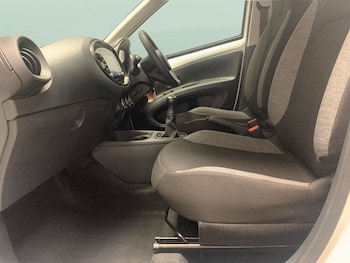 Used Toyota Aygo X 2023 for sale - 79392848: Photo