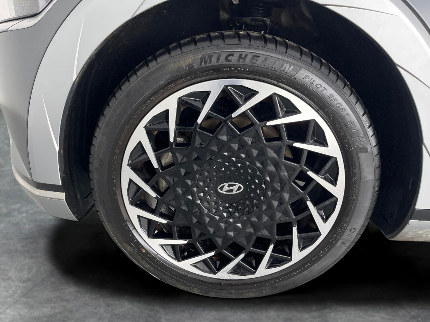 Used Hyundai IONIQ 5 2022 for sale - 76640876: Photo 32