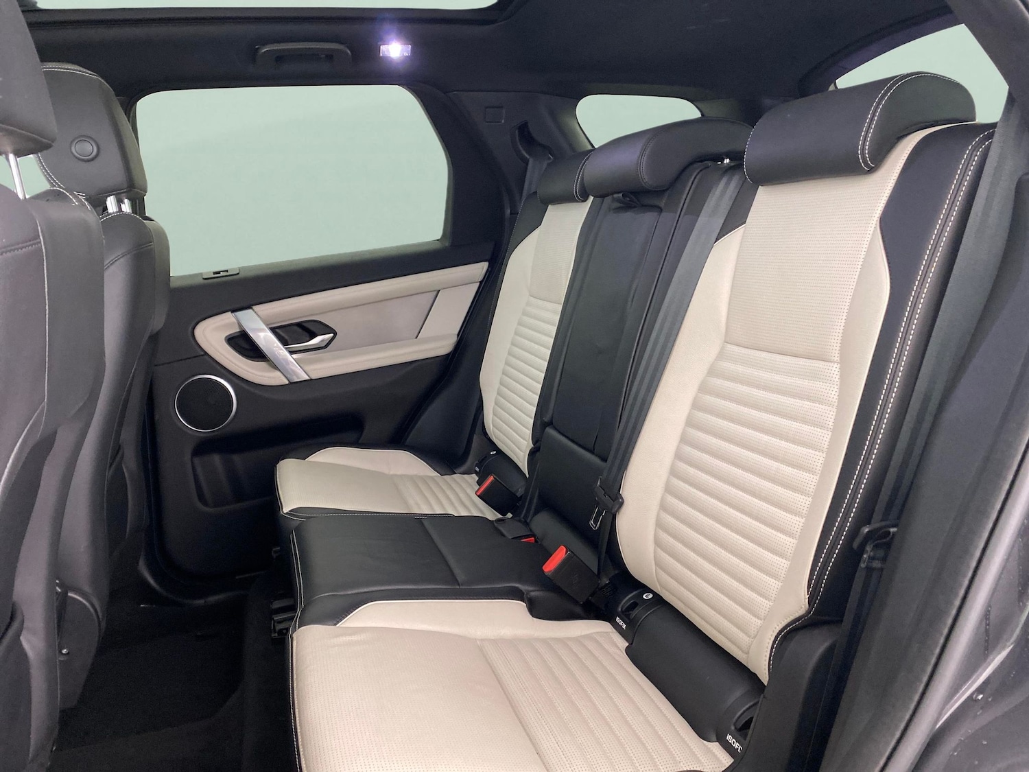 Used Land Rover Discovery Sport 2021 for sale - 77055800: Photo 30