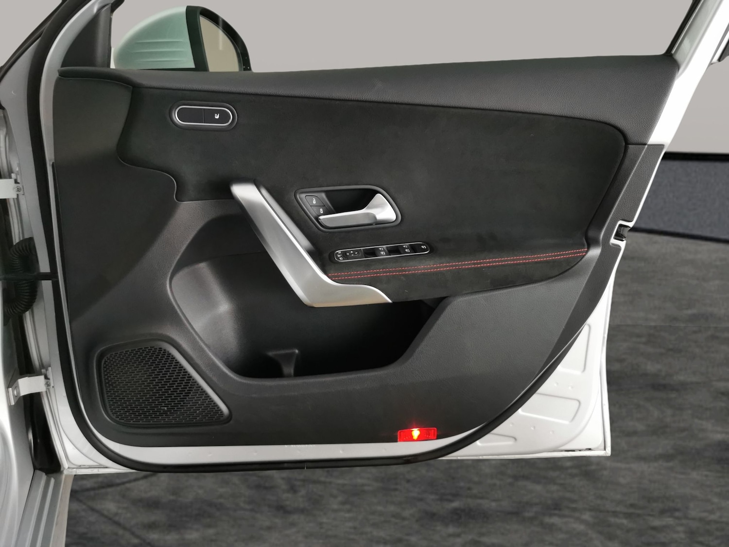 Used Mercedes-Benz A-Class 2020 for sale - 77635677: Photo 32