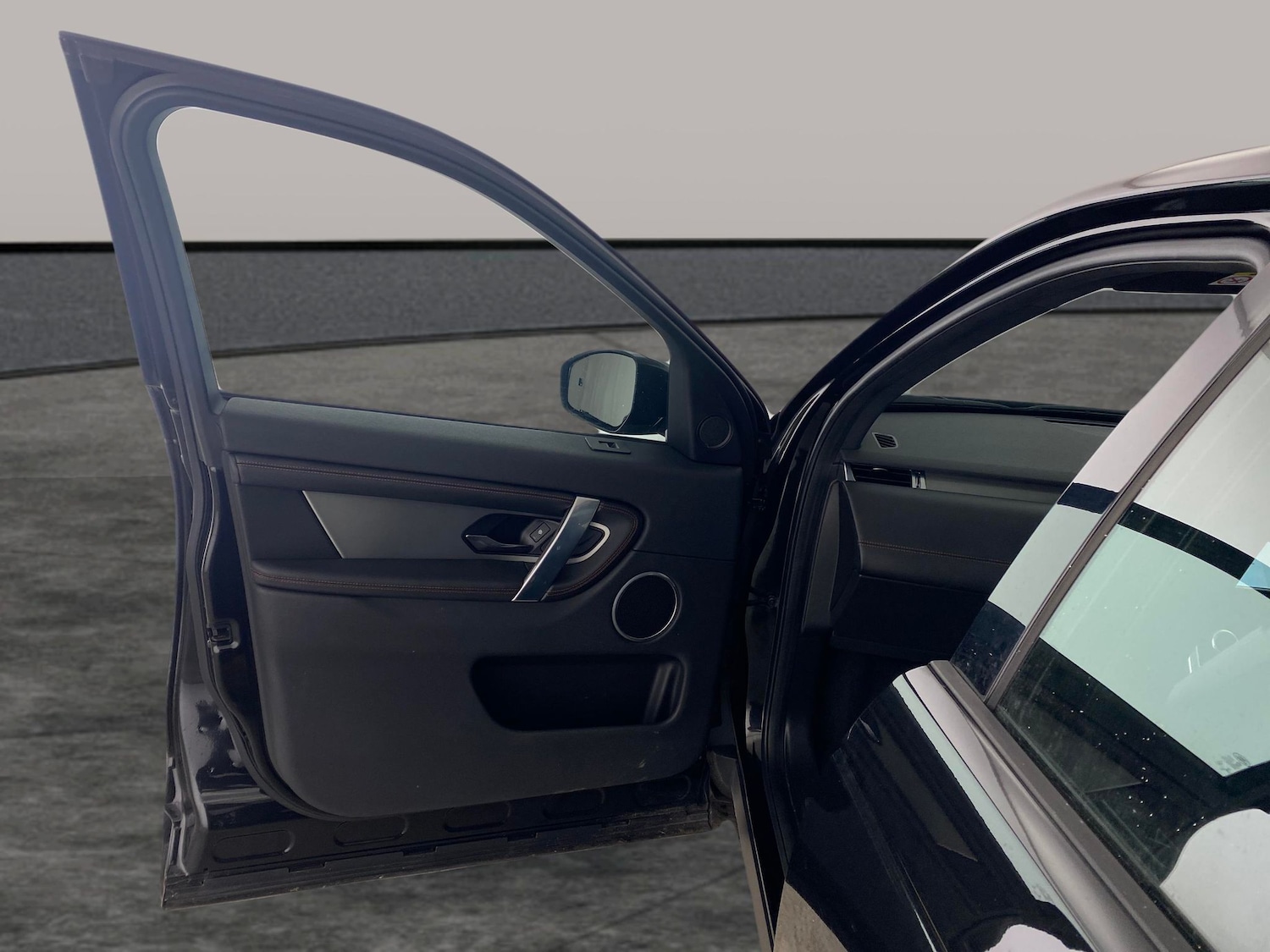 Used Land Rover Discovery Sport 2022 for sale - 77316655: Photo 24