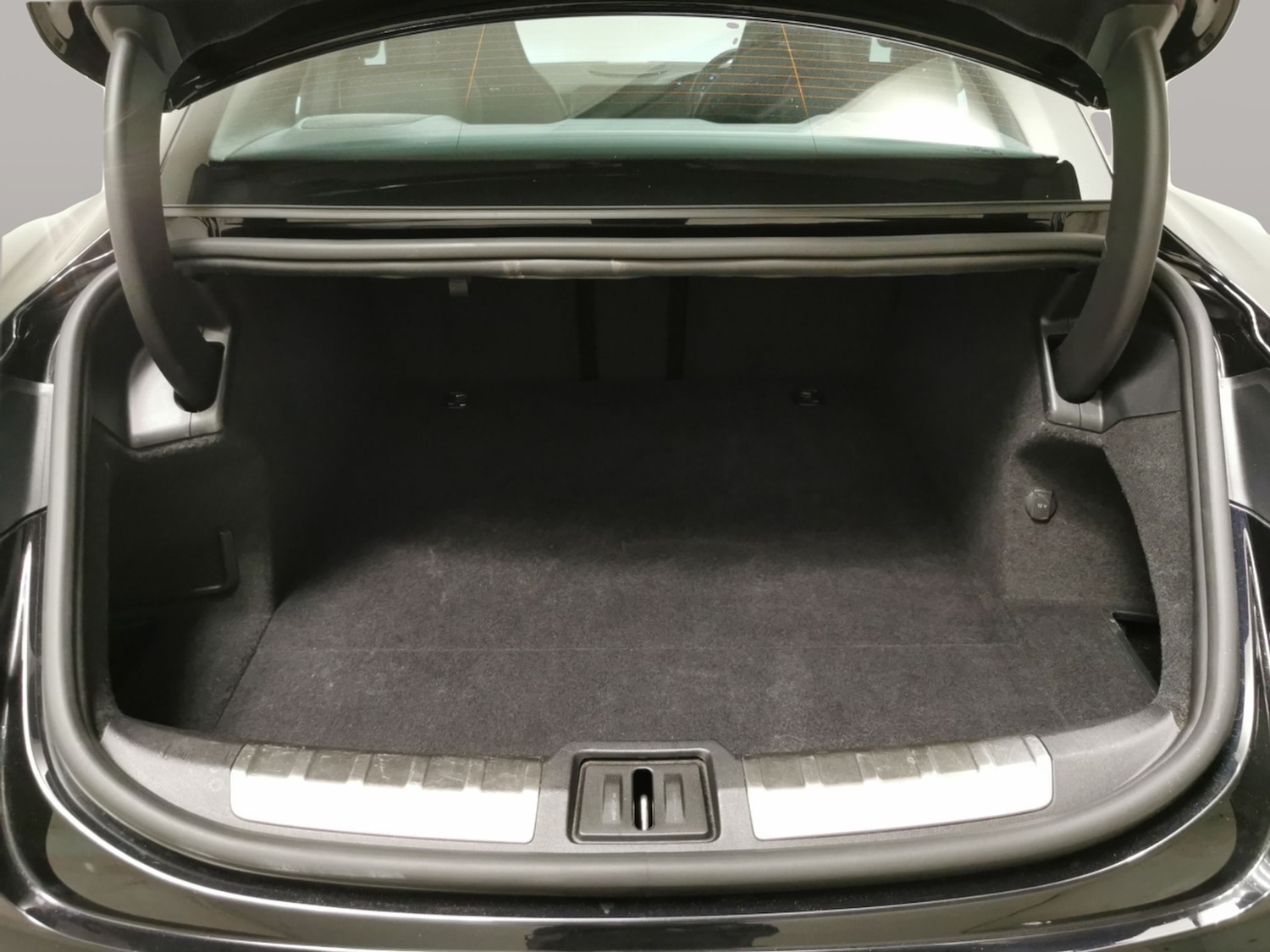 Used Porsche Taycan 2022 for sale - 77100657: Photo 35