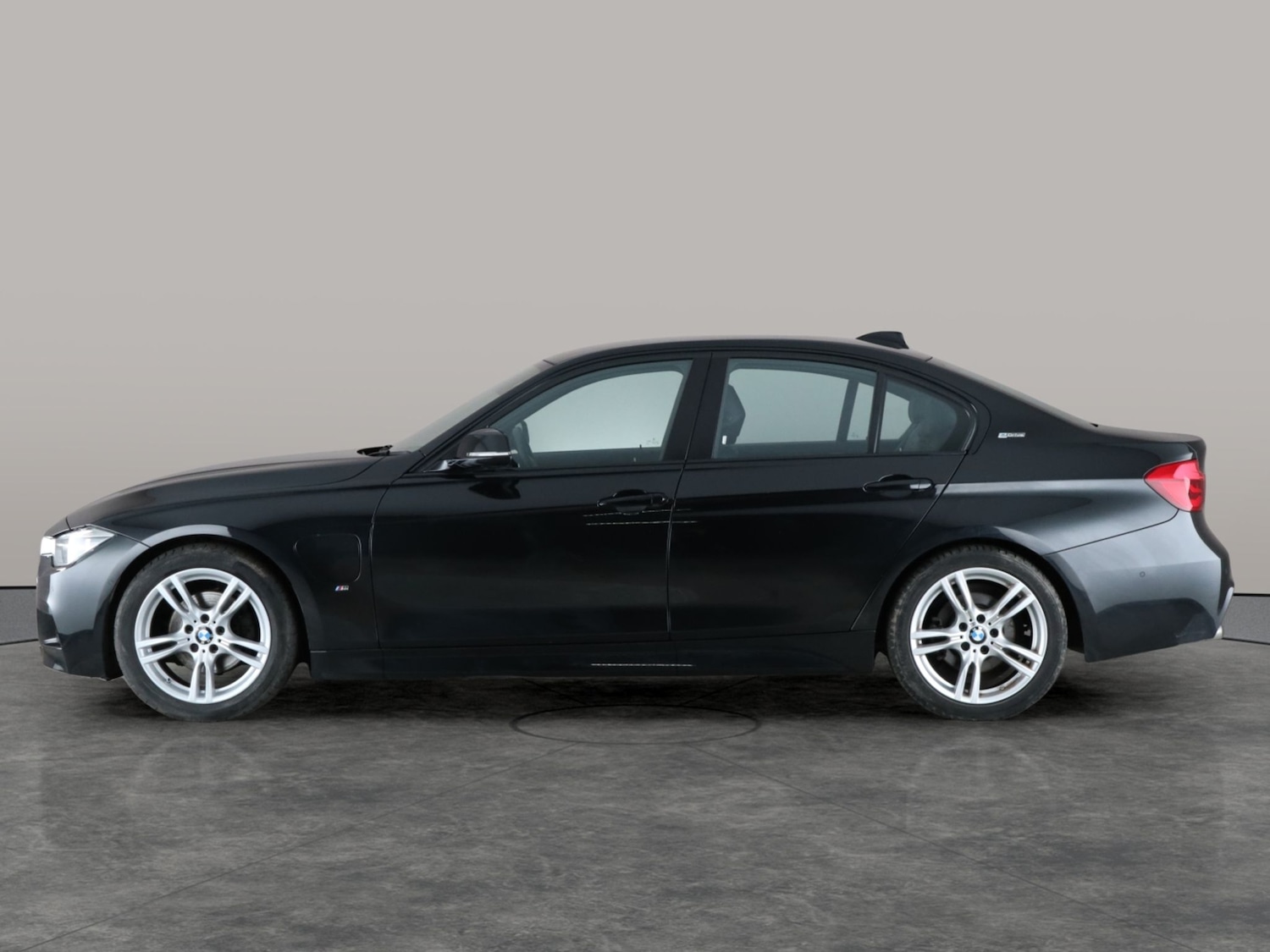 Used BMW 3 Series 2017 for sale - 77043369: Photo 14