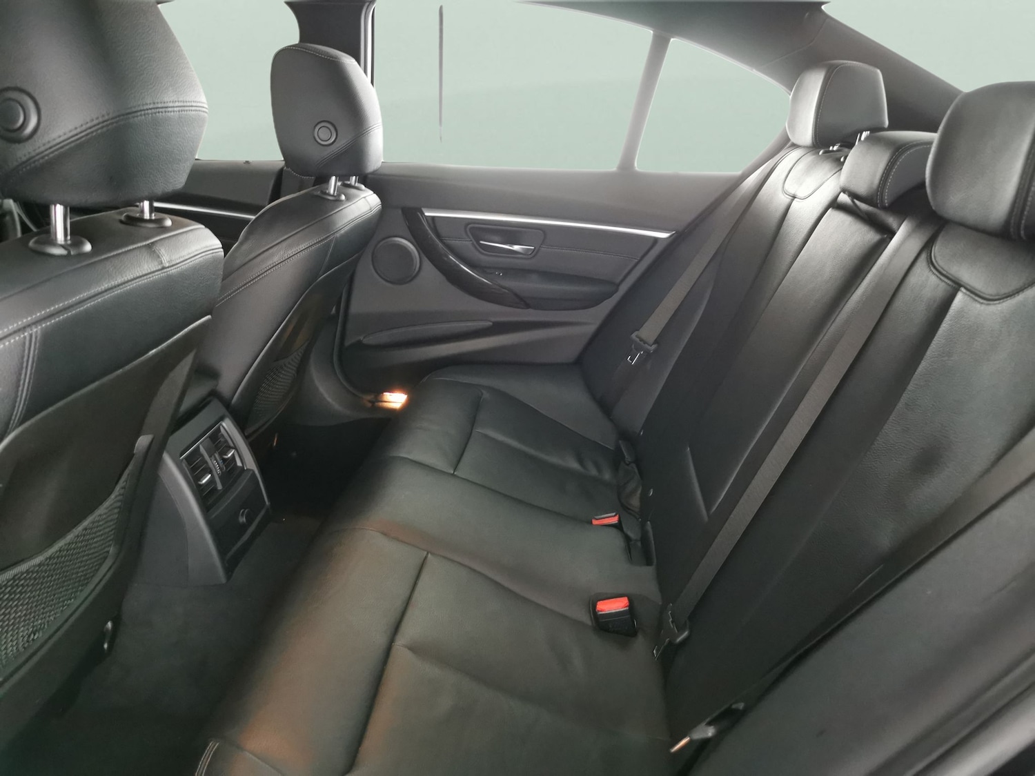 Used BMW 3 Series 2017 for sale - 77043369: Photo 31