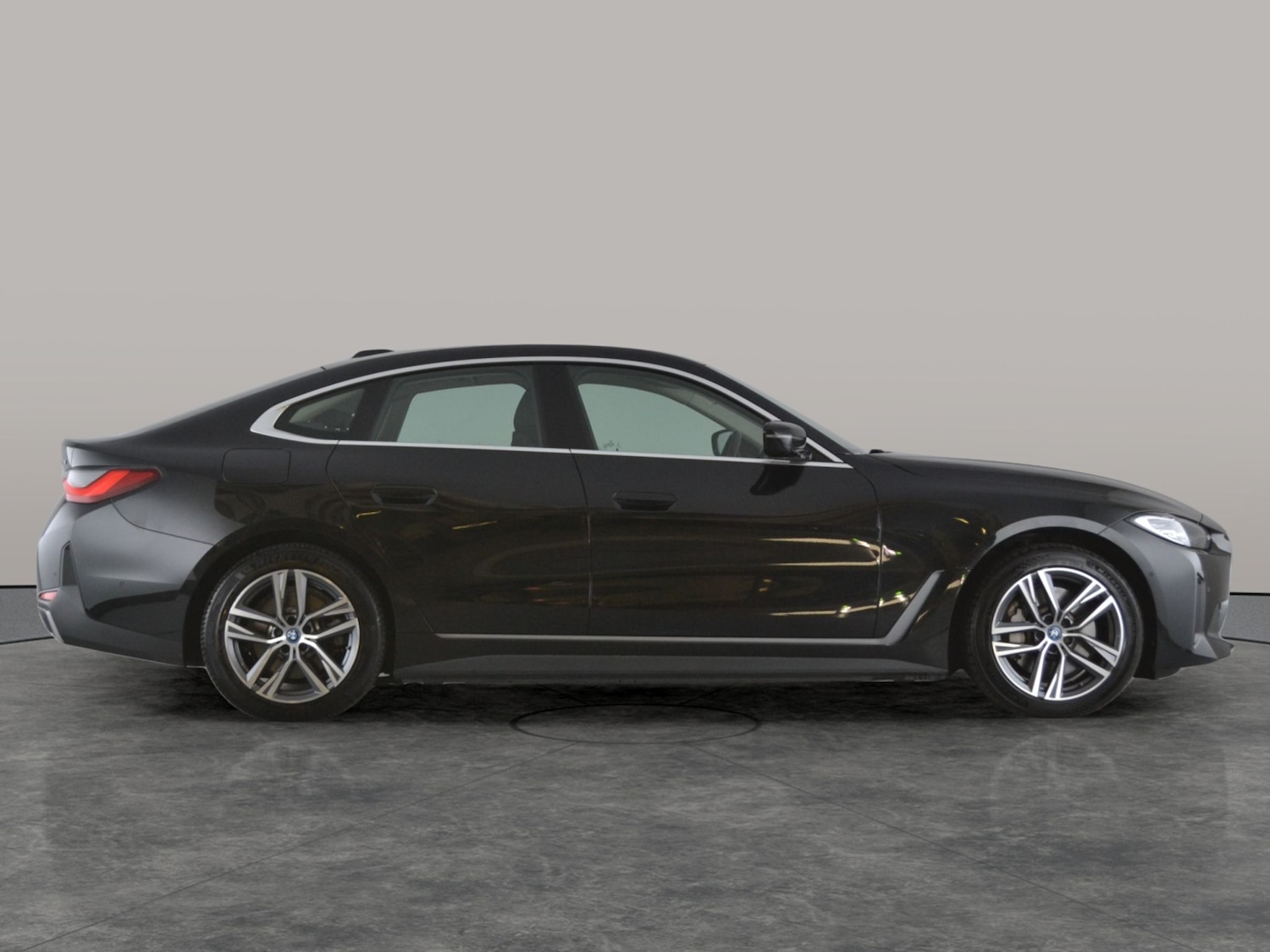 Used BMW i4 2022 for sale - 76171363: Photo 13
