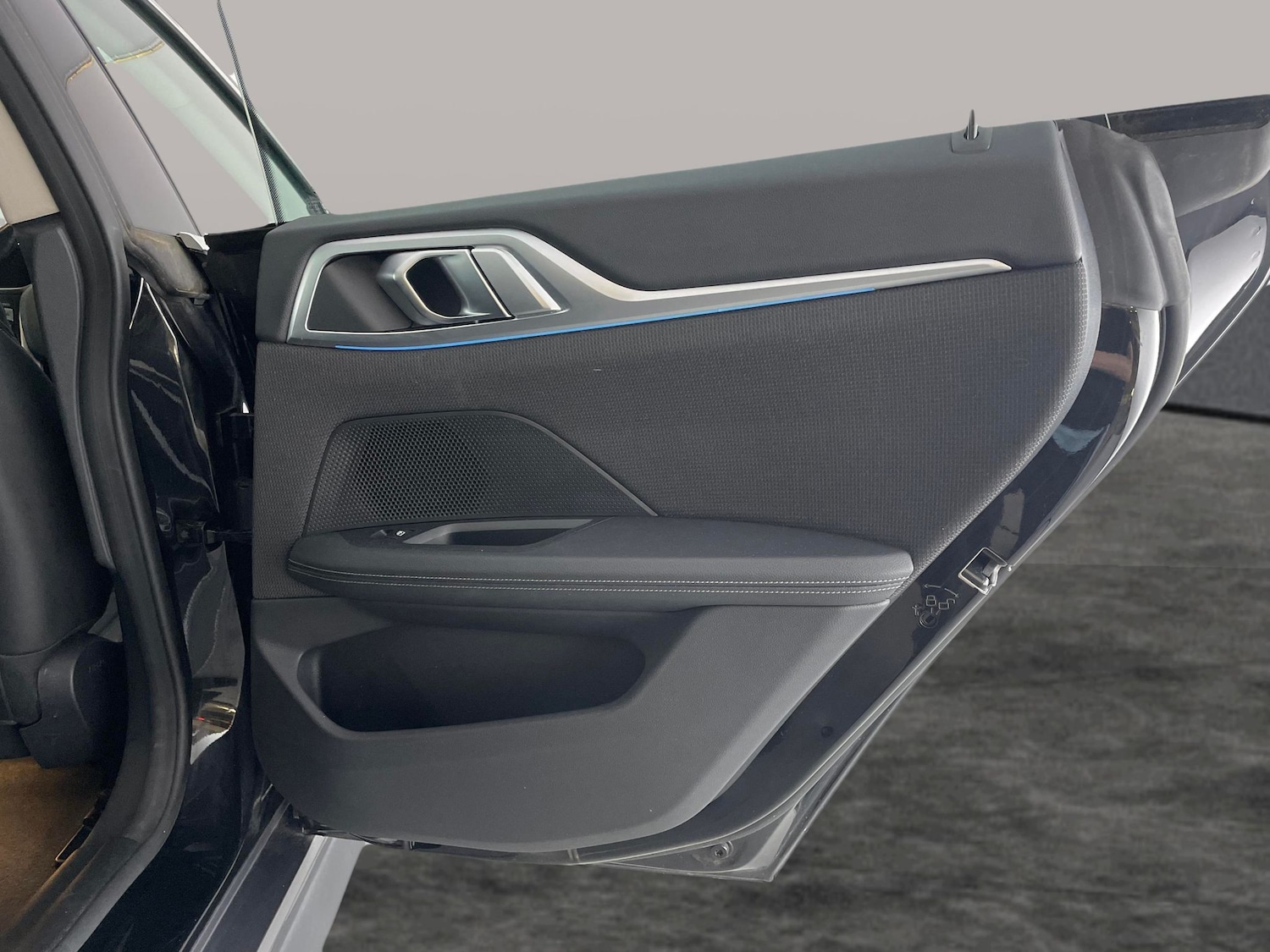 Used BMW i4 2022 for sale - 76171363: Photo 36