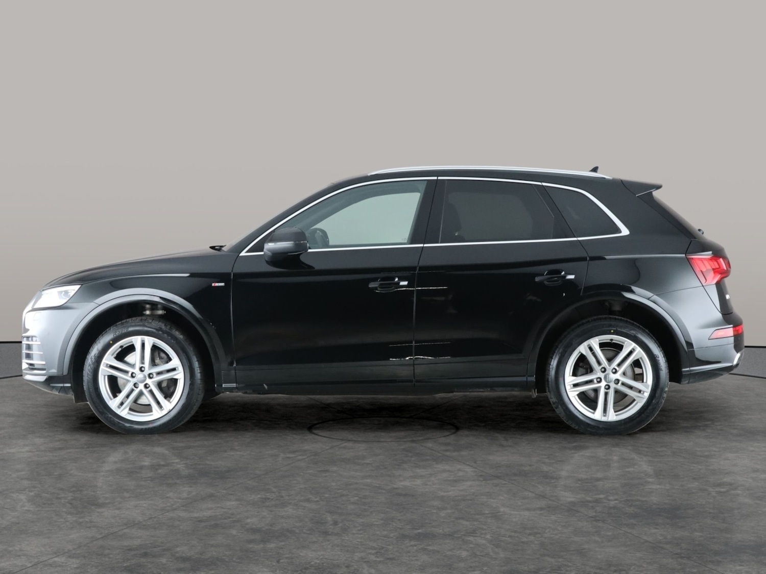 Used Audi Q5 2019 for sale - 76922195: Photo 13